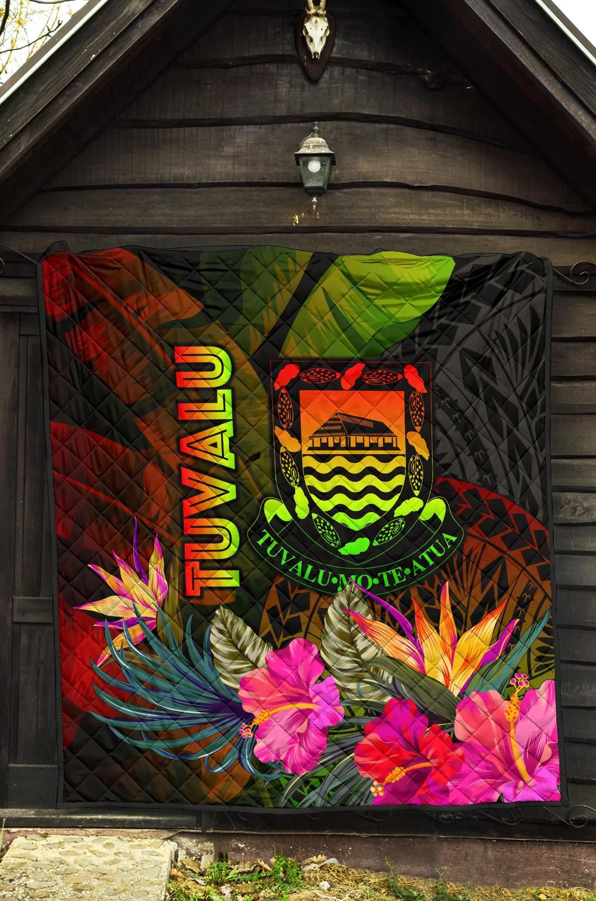 Tuvalu Polynesian Premium Quilt -  Hibiscus and Banana Leaves