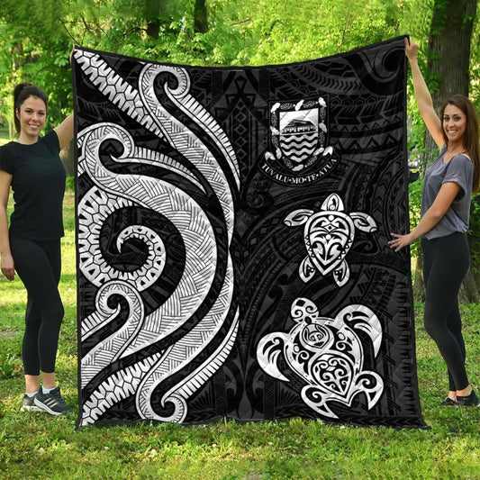 Tuvalu Premium Quilt - White Tentacle Turtle
