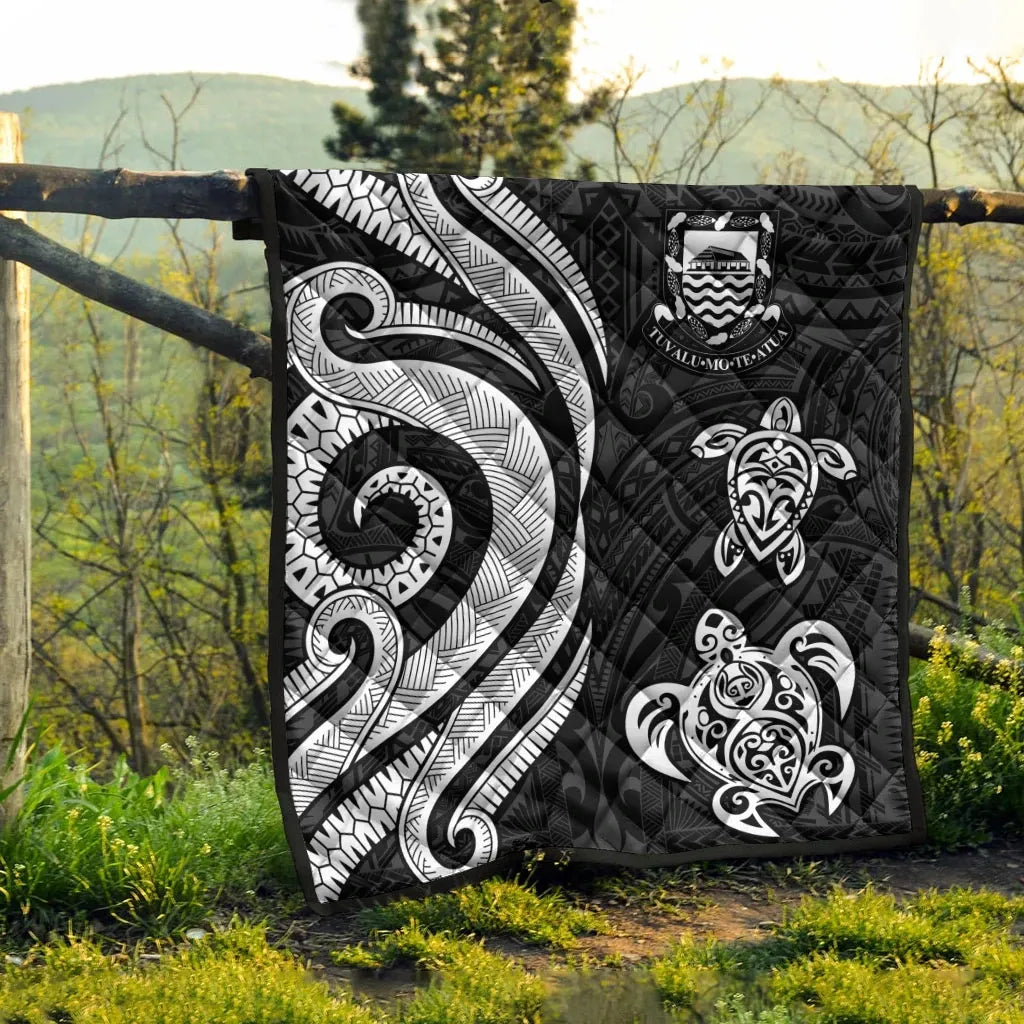 Tuvalu Premium Quilt - White Tentacle Turtle