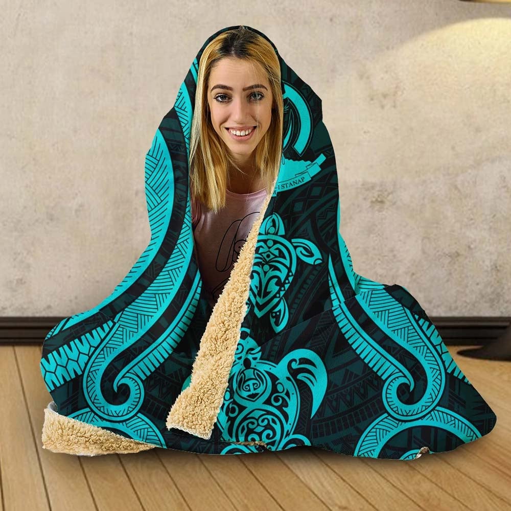 Vanuatu Hooded Blanket - Turquoise Tentacle Turtle