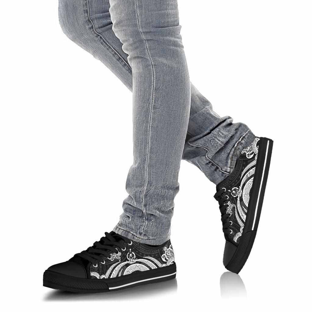 Vanuatu Low Top Canvas Shoes - White Tentacle Turtle