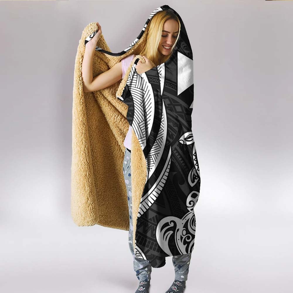 Wallis and Futuna Hooded Blanket - White Tentacle Turtle