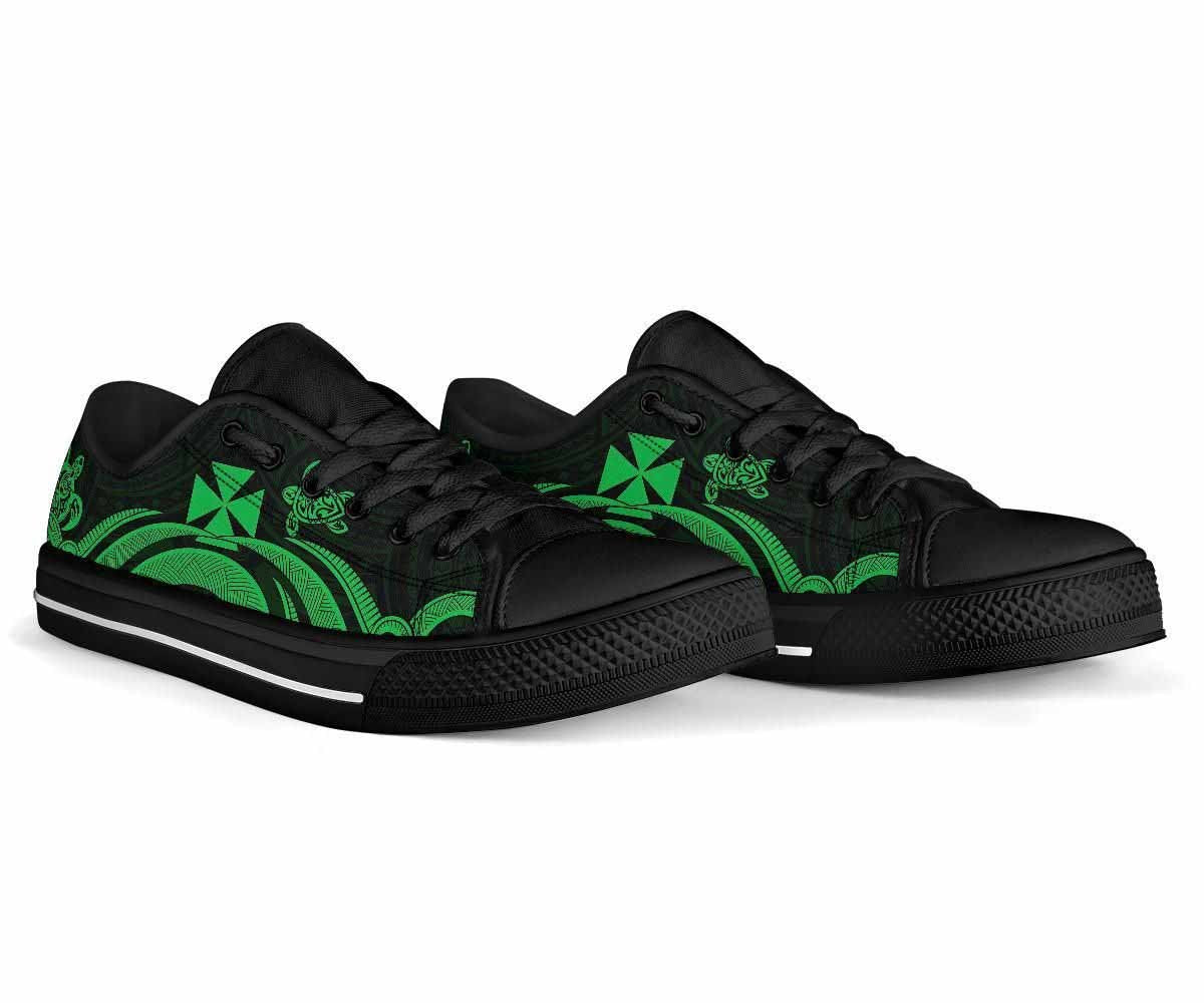 Wallis and Futuna Low Top Canvas Shoes - Green Tentacle Turtle