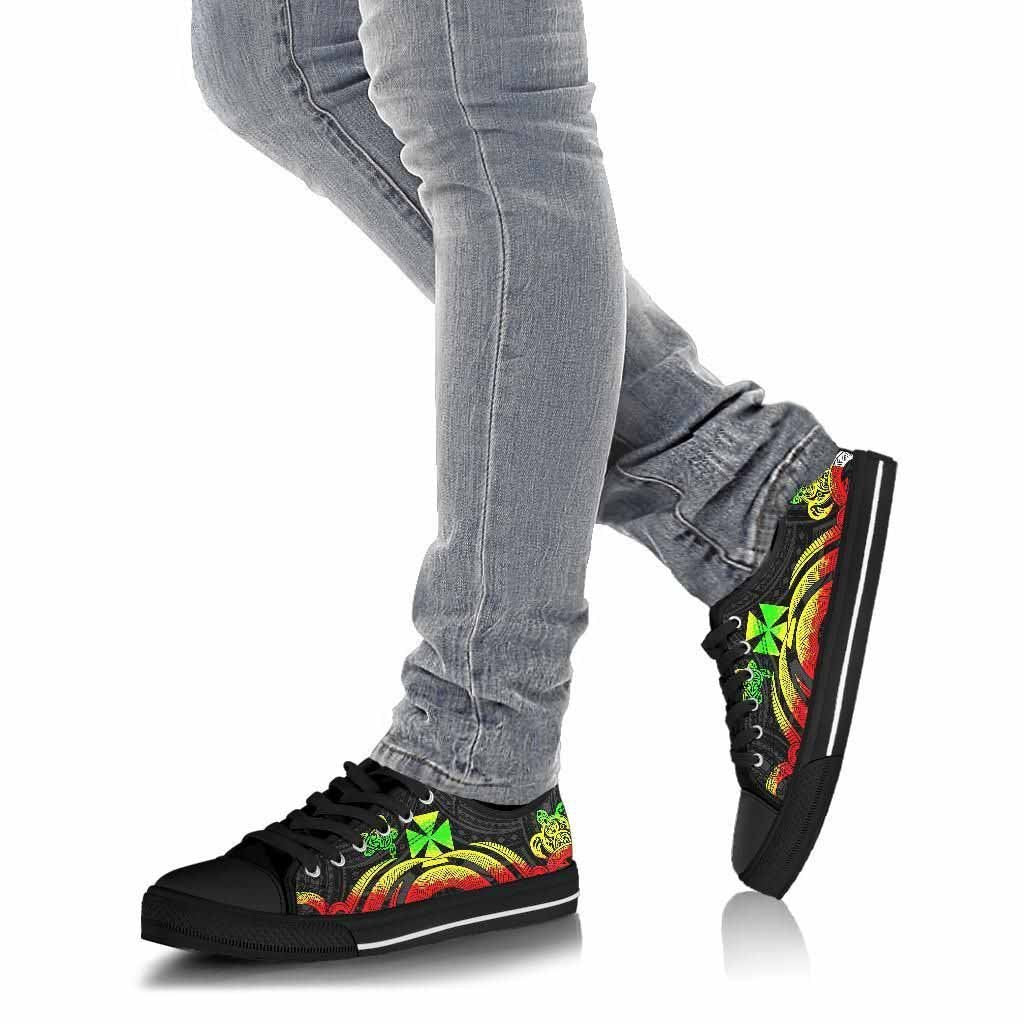 Wallis and Futuna Low Top Canvas Shoes - Reggae Tentacle Turtle