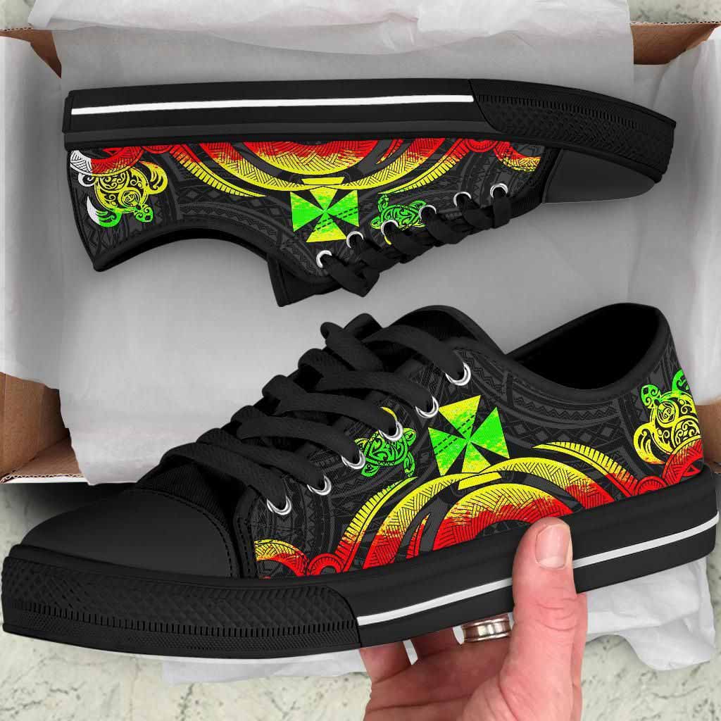 Wallis and Futuna Low Top Canvas Shoes - Reggae Tentacle Turtle