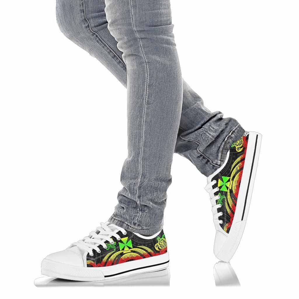 Wallis and Futuna Low Top Canvas Shoes - Reggae Tentacle Turtle