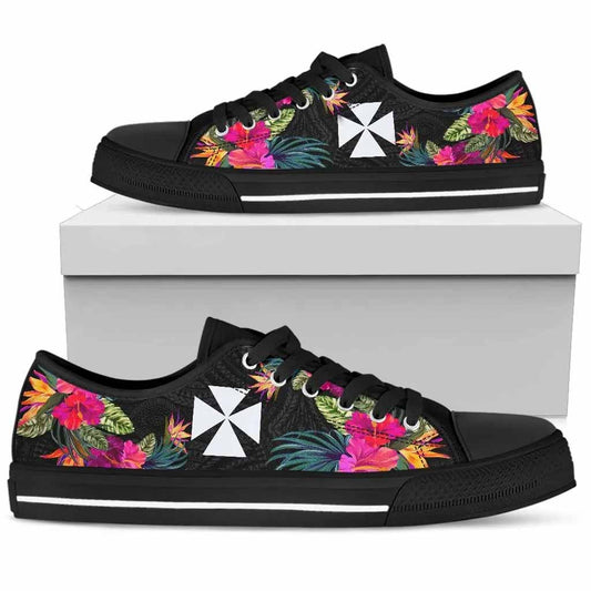 Wallis and Futuna Low Top Shoes - Hibiscus Polynesian Pattern