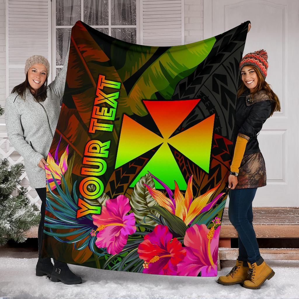 Wallis and Futuna Polynesian Personalised Premium Blanket - Hibiscus and Banana Leaves