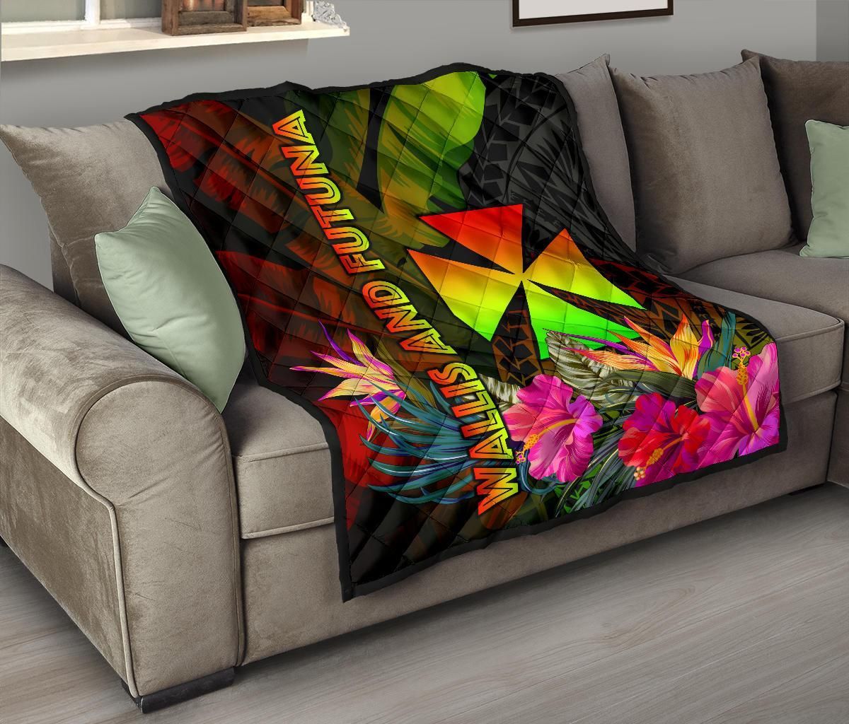 Wallis and Futuna Polynesian Premium Quilt - Hibiscus and Banana Leaves