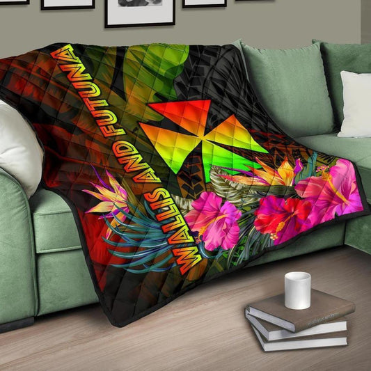Wallis and Futuna Polynesian Premium Quilt - Hibiscus and Banana Leaves