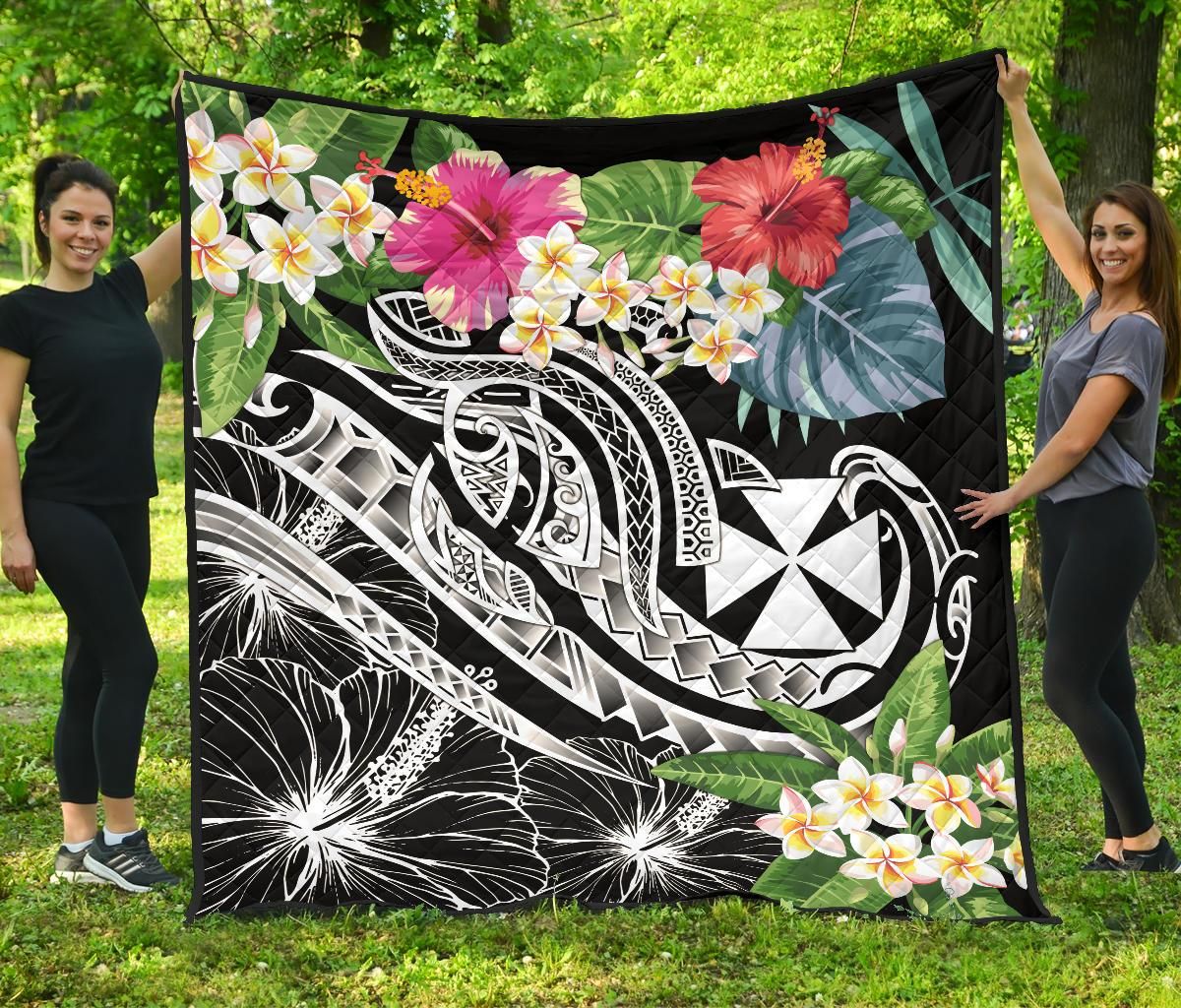 Wallis and Futuna Polynesian Premium Quilt - Summer Plumeria (Black)