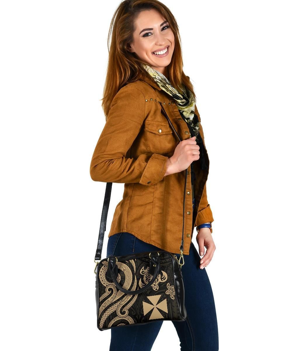 Wallis And Futuna Shoulder Handbag - Gold Tentacle Turtle