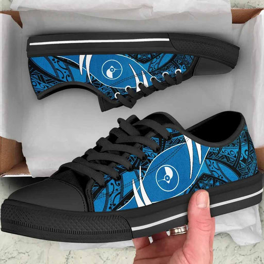 Yap Low Top Shoes - Symmetrical Lines