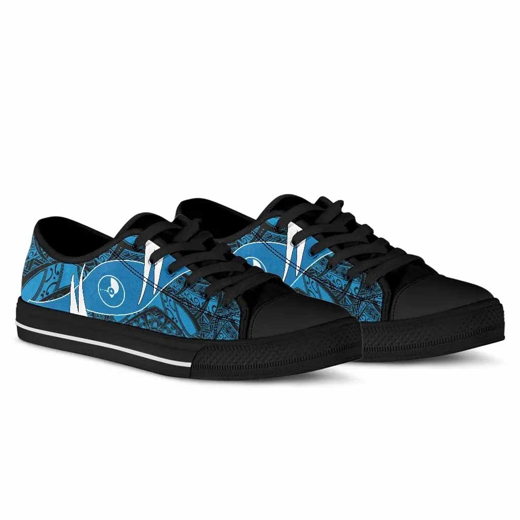 Yap Low Top Shoes - Symmetrical Lines
