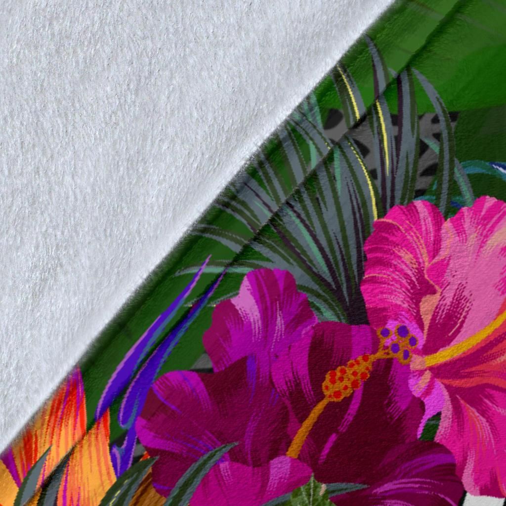 Yap Premium Blanket - Turtle Plumeria Banana Leaf