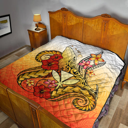 Hawaii Premium Quilt Humpback Whale with Hibiscus Plumeria