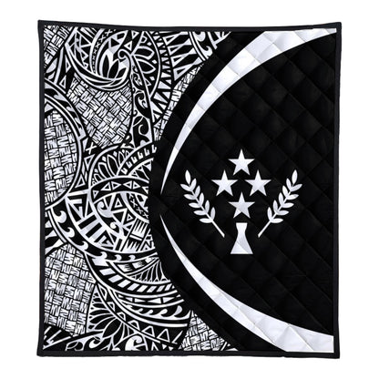 Kosrae Premium Quilt Lauhala White Circle Style