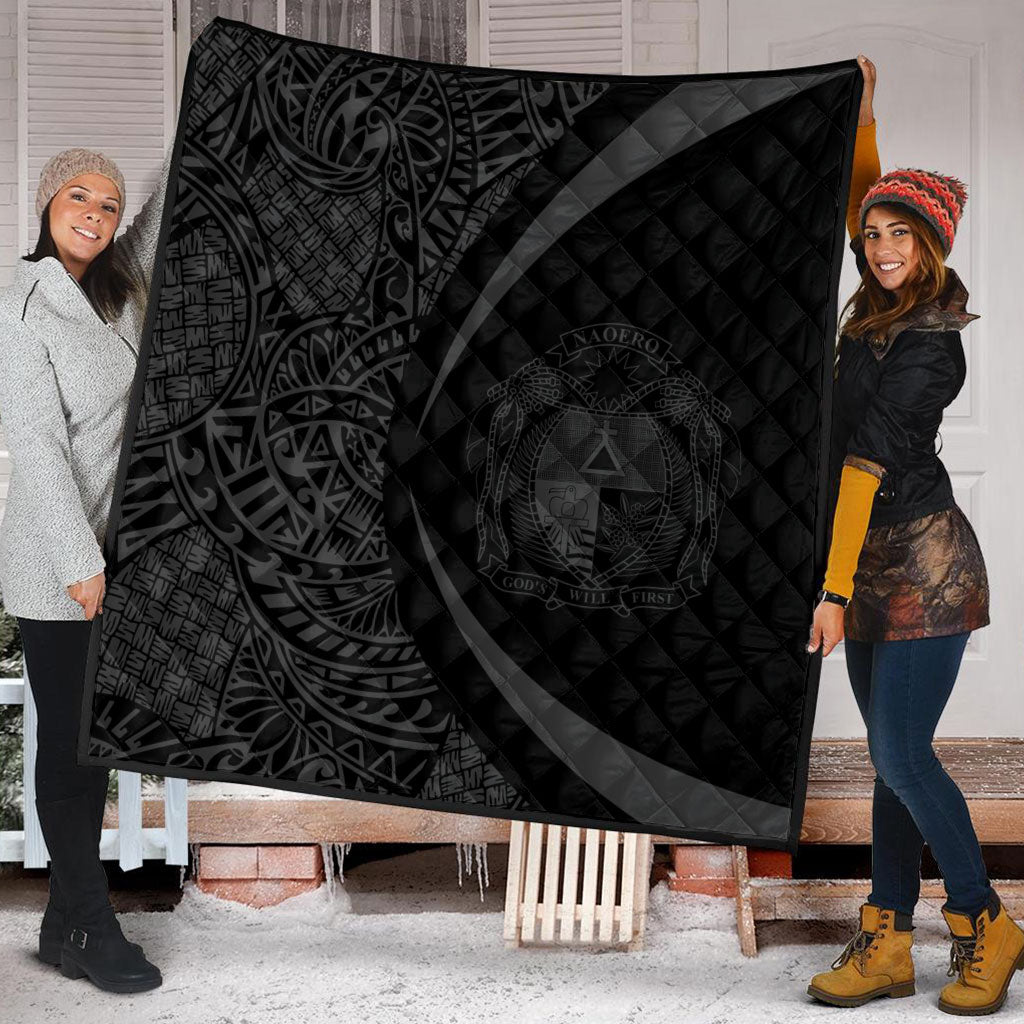 Nauru Premium Quilt Lauhala Gray Circle Style