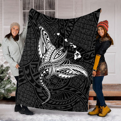 Hawaii Premium Blanket Hawaiian Map Polynesian Tribal Ray Tattoo