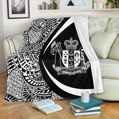 New Zealand Premium Blanket Lauhala White Circle Style