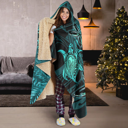 Hawaii Hooded Blanket Kanaka Maoli Tropical Leaves Polynesian Pattern