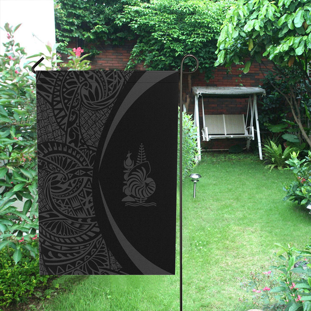 New Caledonia Garden Flag Lauhala Circle Grey