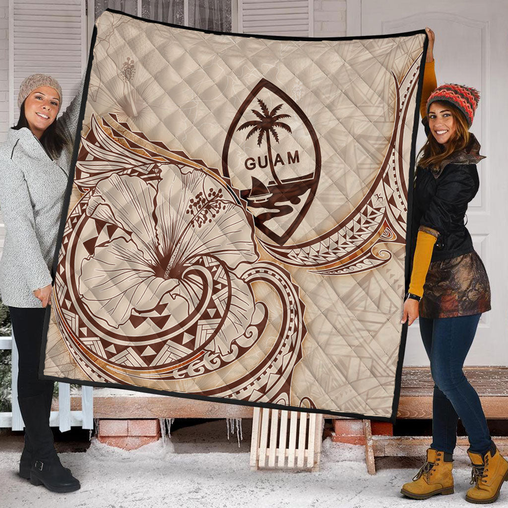 Guam Premium Quilt Hibiscus Flower Vintage Style