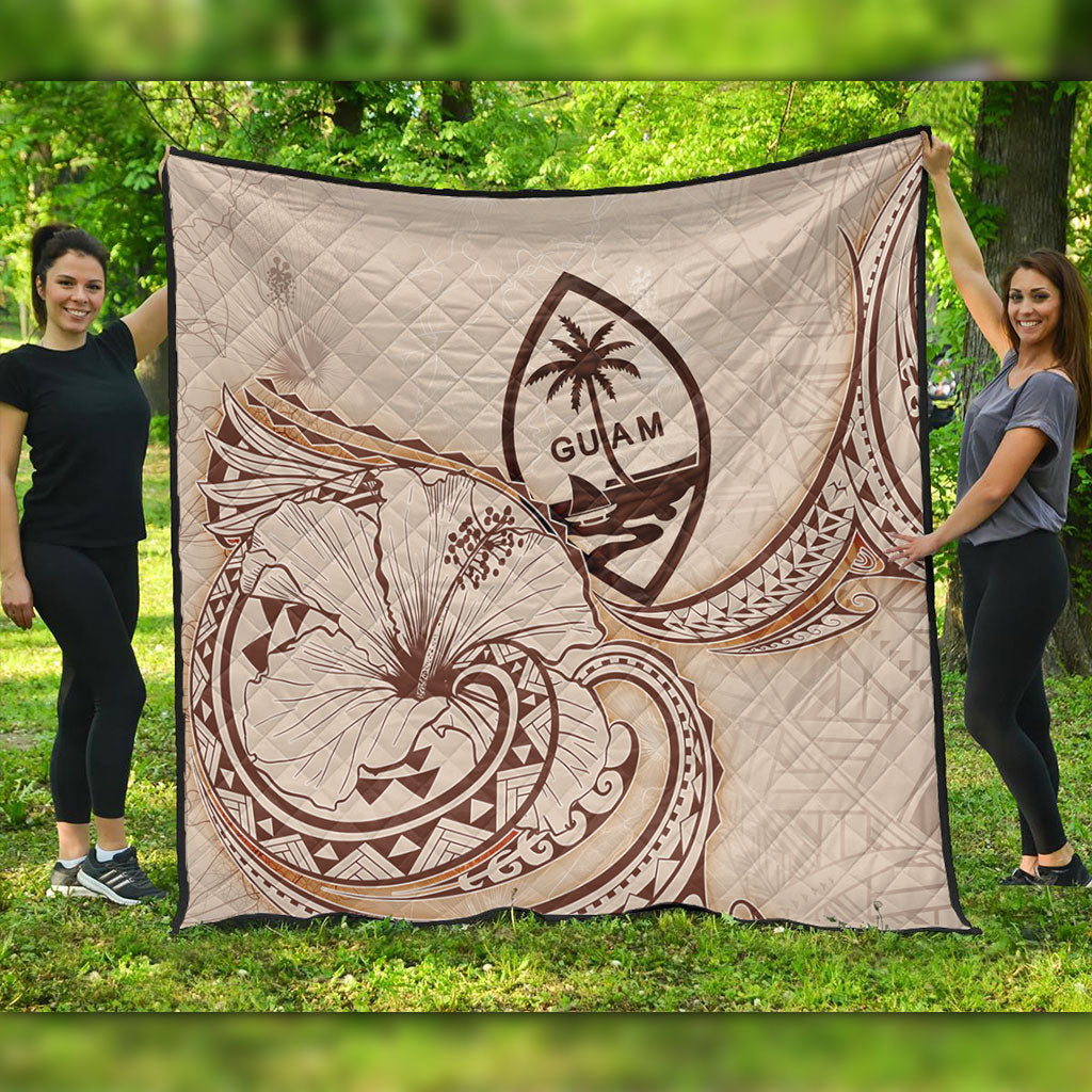 Guam Premium Quilt Hibiscus Flower Vintage Style