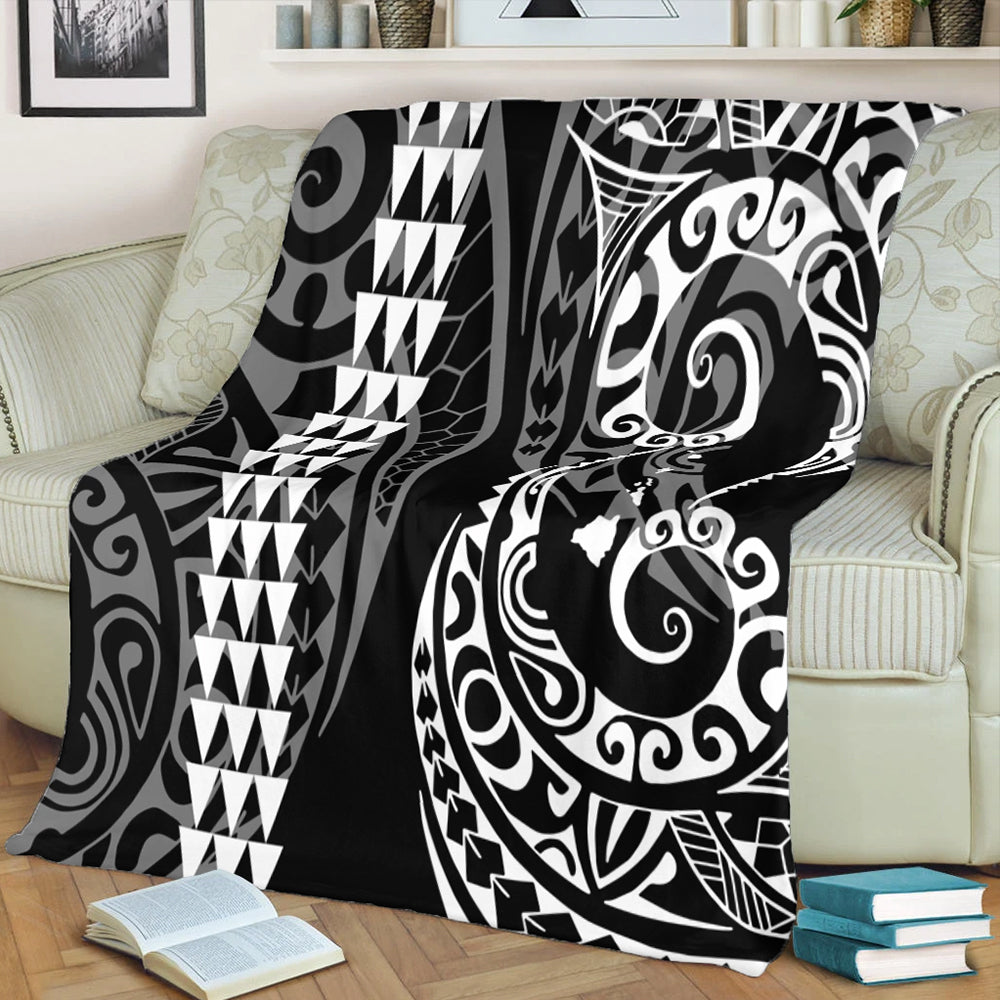 Hawaii Premium Blanket Hawaiian Map Kakau Style White