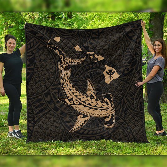 Hawaii Premium Quilt Hawaiian Native Map Hammerhead Shark Gold