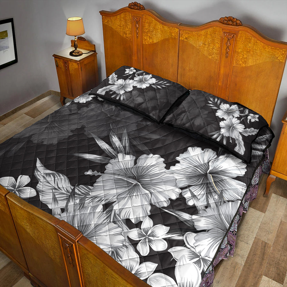Hawaii Quilt Bed Set Hibiscus And Plumeria B&W