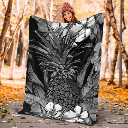 Hawaii Premium Blanket Pineapple Hibiscus Black And White