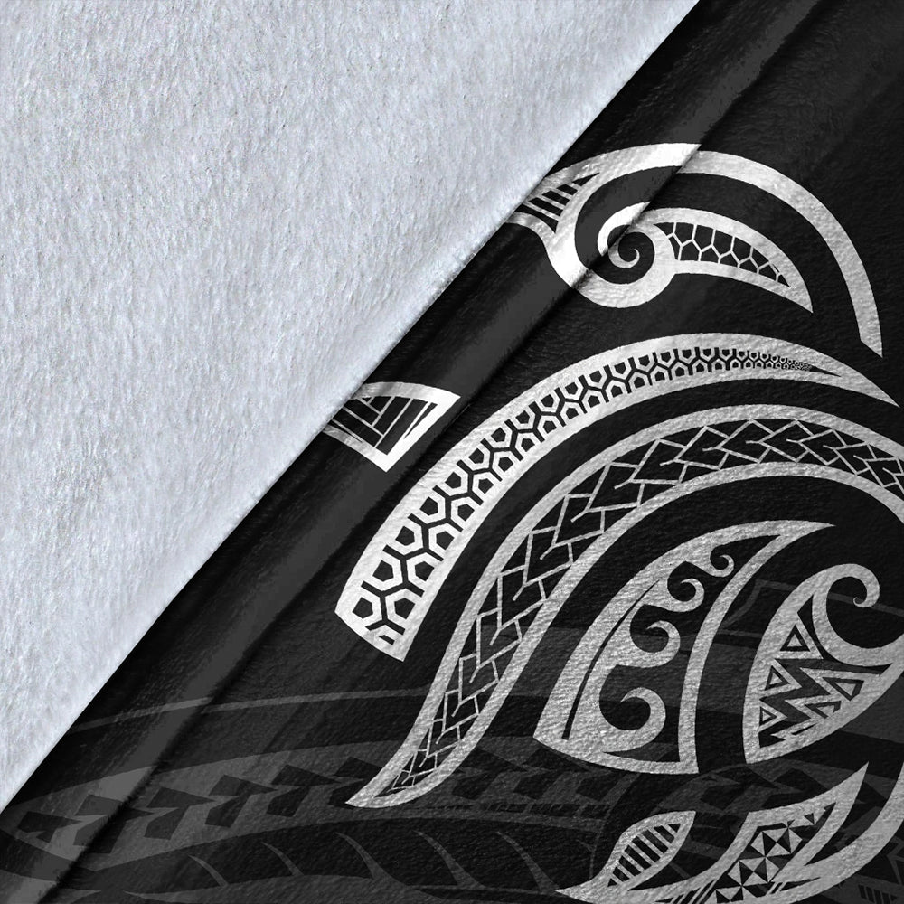 Hawaii Premium Blanket Turtle Polynesian Map Plumeria White