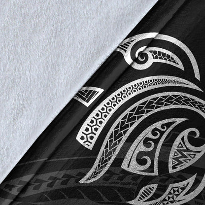 Hawaii Premium Blanket Turtle Polynesian Map Plumeria White
