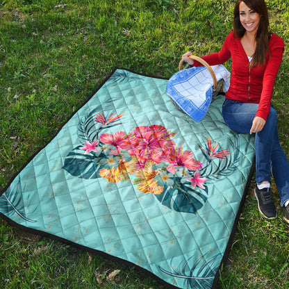 Hawaii Premium Quilt Flower Hibicus Plumeria Centre