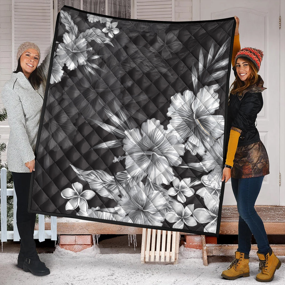 Hawaii Premium Quilt Hibiscus And Plumeria B&W