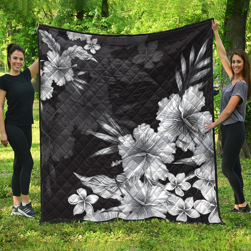 Hawaii Premium Quilt Hibiscus And Plumeria B&W