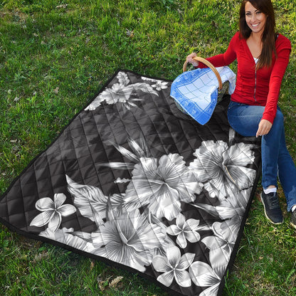 Hawaii Premium Quilt Hibiscus B&W