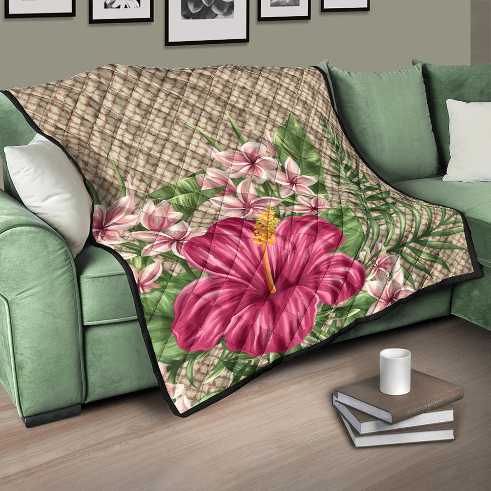 Hawaii Premium Quilt Hibiscus Plumeria Palm Leaves Lauhala Background Polynesian