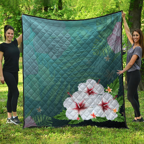 Hawaii Premium Quilt Hibiscus White Flower Gleeful