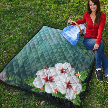 Hawaii Premium Quilt Hibiscus White Flower Gleeful