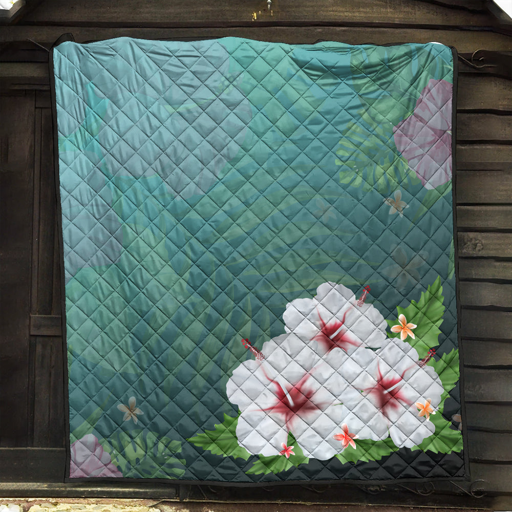 Hawaii Premium Quilt Hibiscus White Flower Gleeful