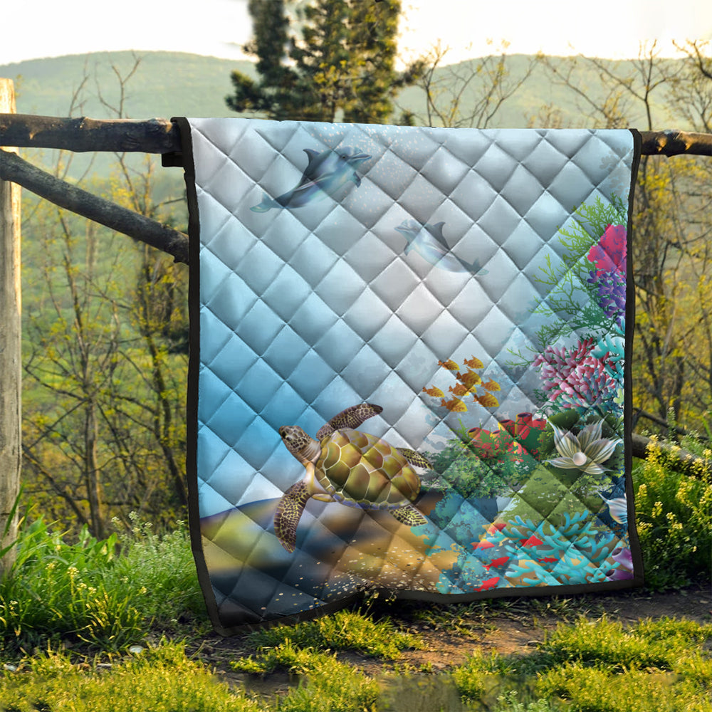 Hawaii Premium Quilt Ocean Cartoon