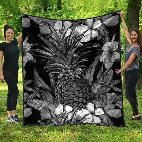 Hawaii Premium Quilt Pineapple Hibiscus Black And White