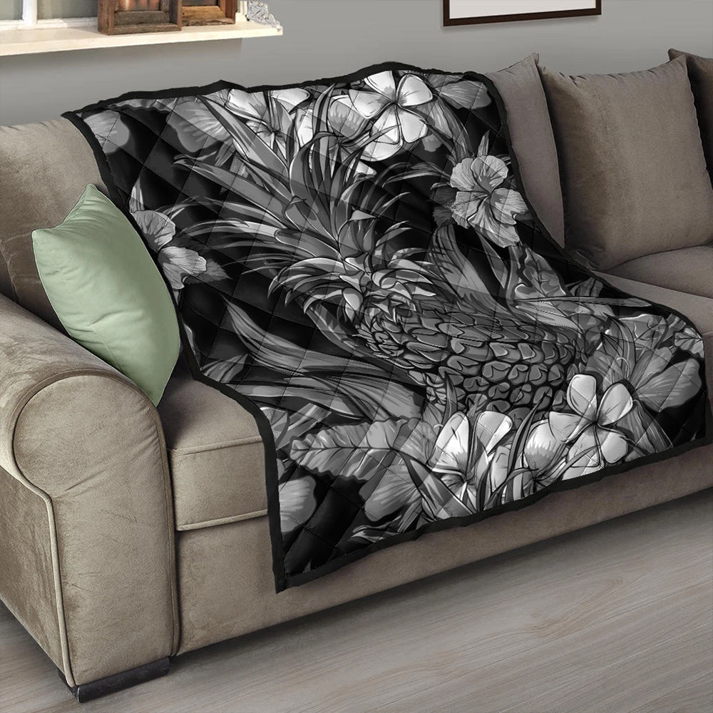 Hawaii Premium Quilt Pineapple Hibiscus Black And White