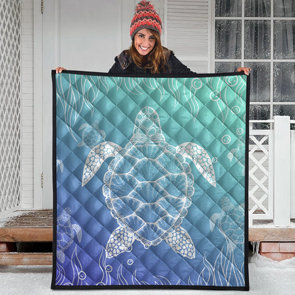 Hawaii Premium Quilt Turtle Gardiant Background
