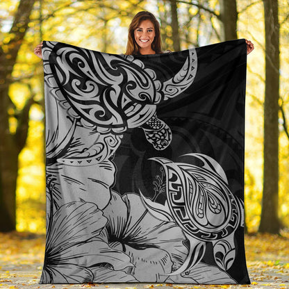 Hawaii Turtle Premium Blanket Polynesian Hibiscus Art Gray