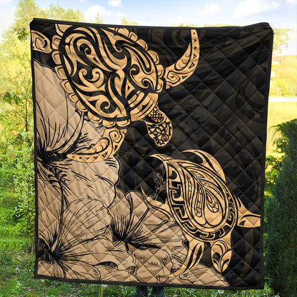 Hawaii Turtle Premium Quilt Polynesian Hibiscus Art Gold