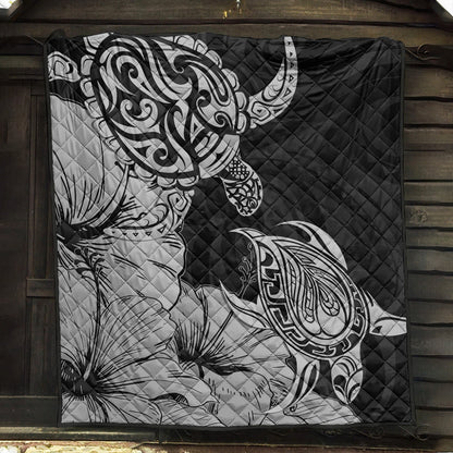 Hawaii Turtle Premium Quilt Polynesian Hibiscus Art Gray