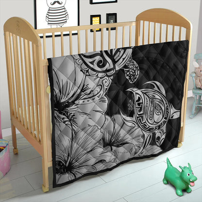 Hawaii Turtle Premium Quilt Polynesian Hibiscus Art Gray